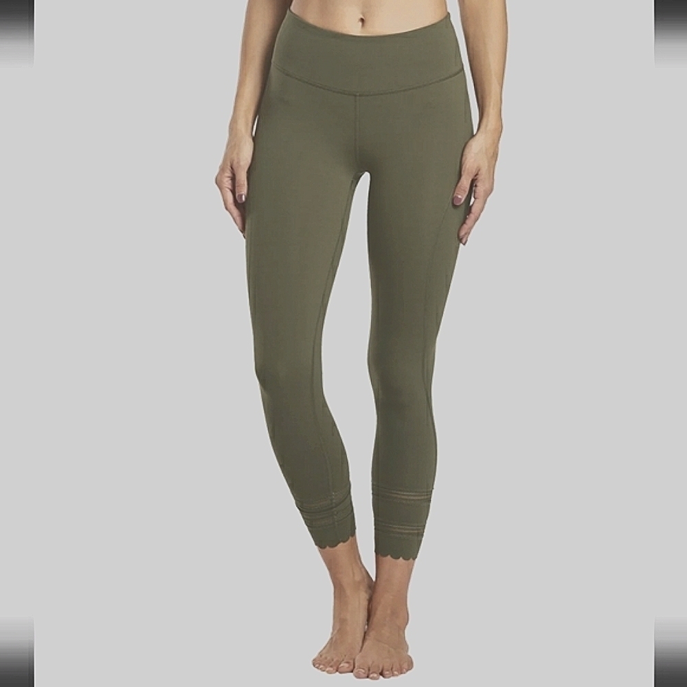 Free People Movement Genesis Yoga 7/8 Legging. Crop. 24". Green. High Rise. L.